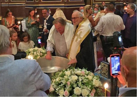 Gérard Depardieu prijal pravoslávny krst